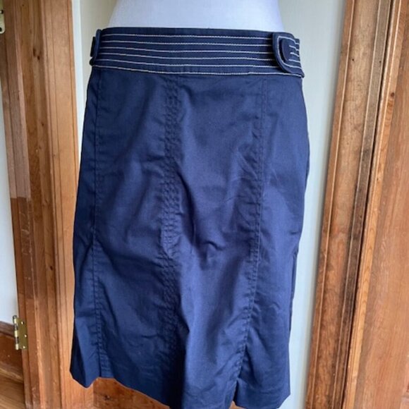 LILLY PULITZER Navy Button Accent 8 Panel Skirt Pink Label 4 - Picture 3 of 16